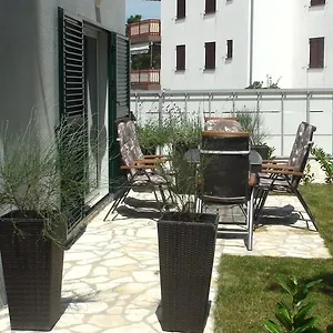 Eva Apartman Malinska